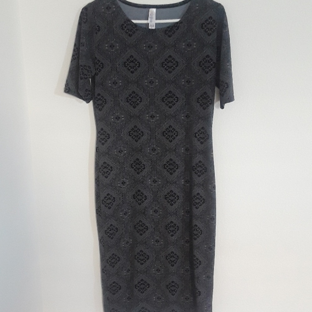 EUC S LuLaRoe Julia (Slinky Material)